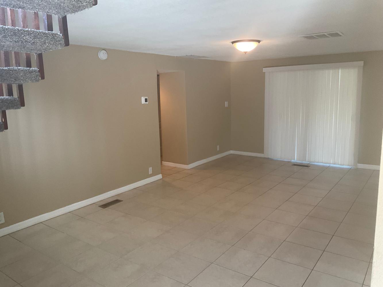 1021 Brookside Dr photo 3