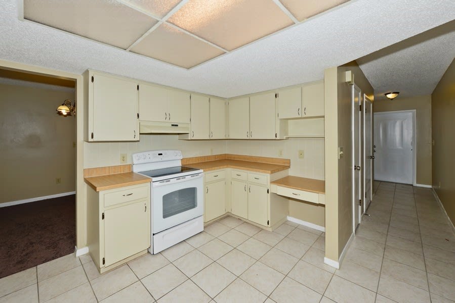 407 Oriole Cir photo 5