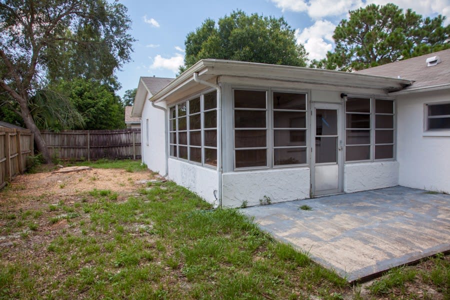 4349 Black Fox Dr photo 3
