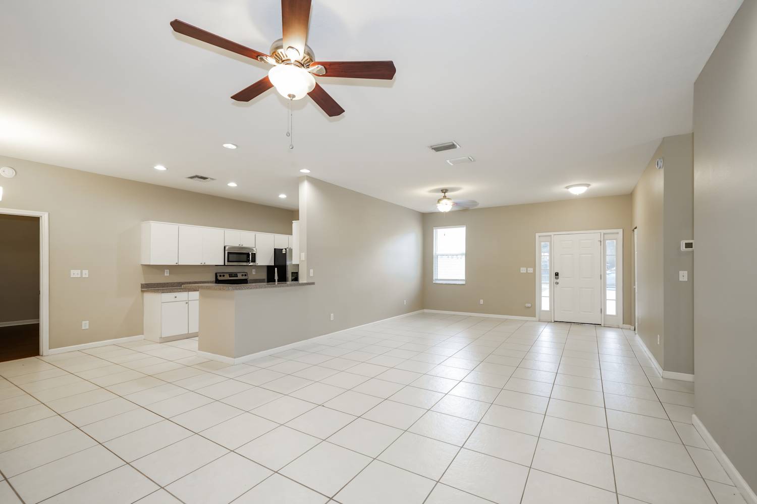 22447 Kingsley Ln photo 4