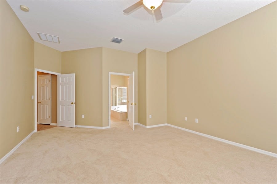 22744 Robins Nest Ct photo 4