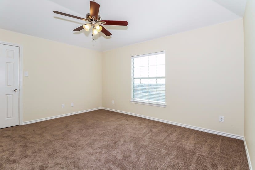 6829 Muleshoe Ln photo 5