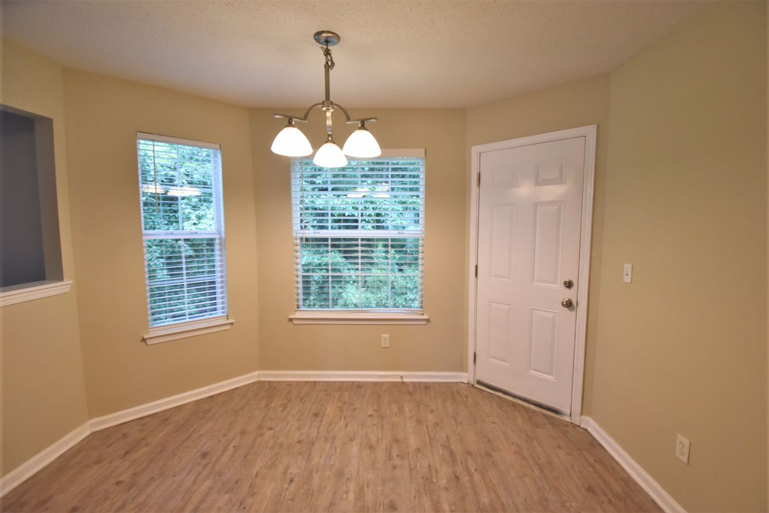6864 Foxfire Pl photo 4