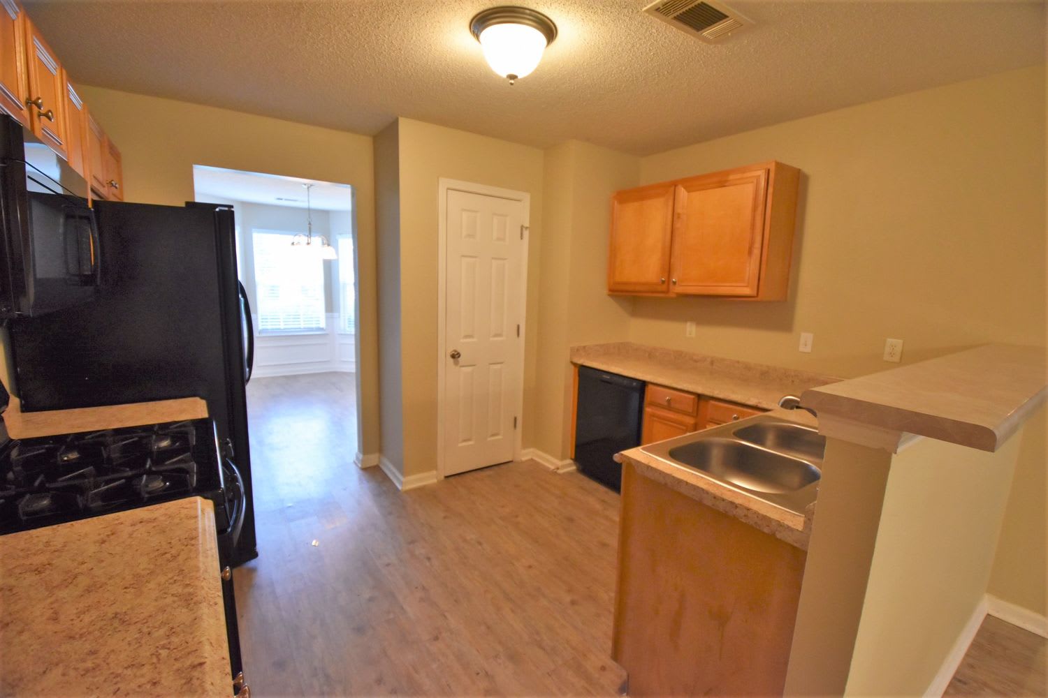 6864 Foxfire Pl photo 3