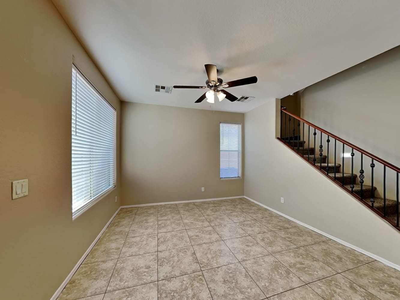 21080 E Pickett St photo 5