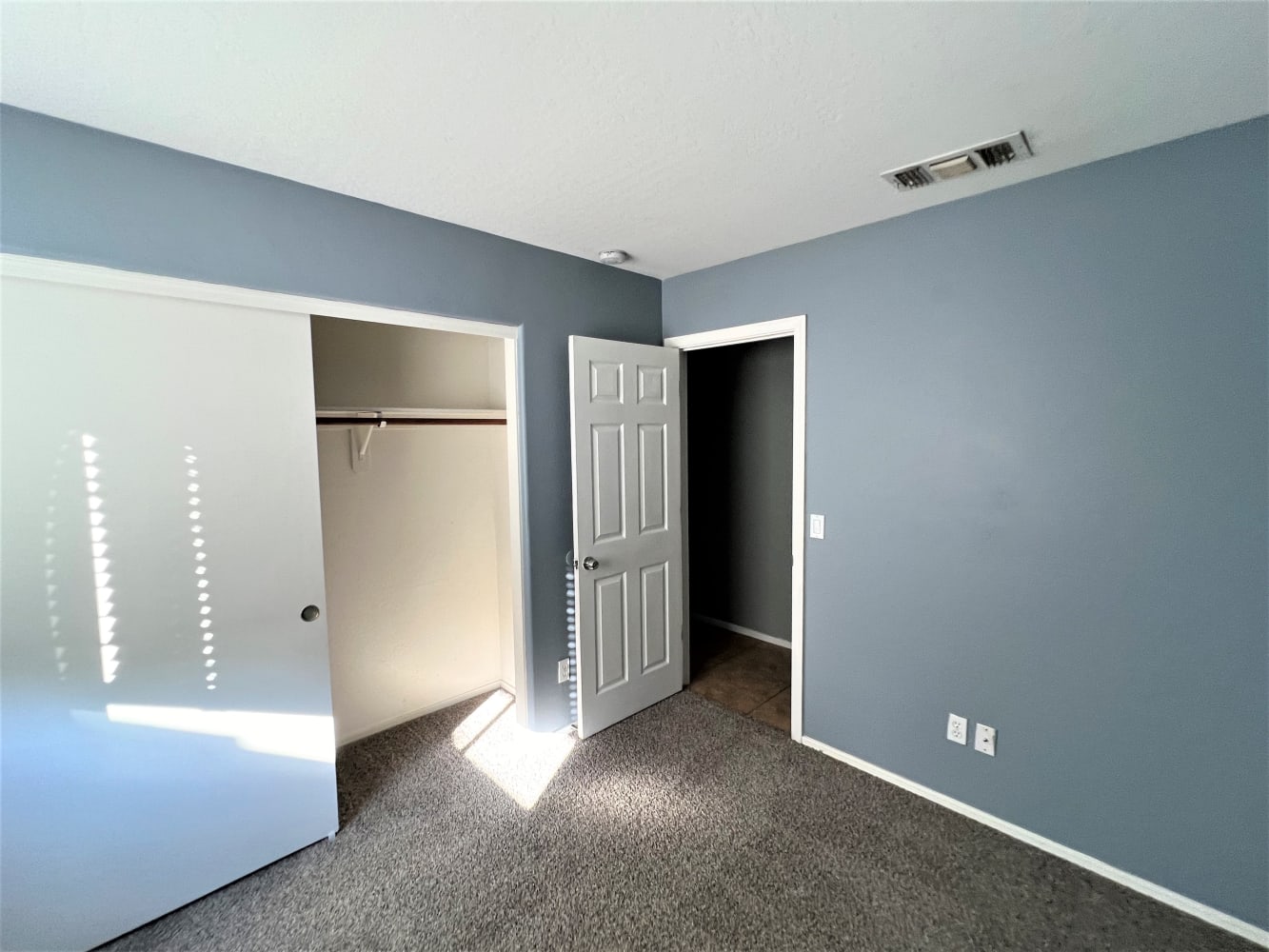 12622 W Shaw Butte Dr photo 4