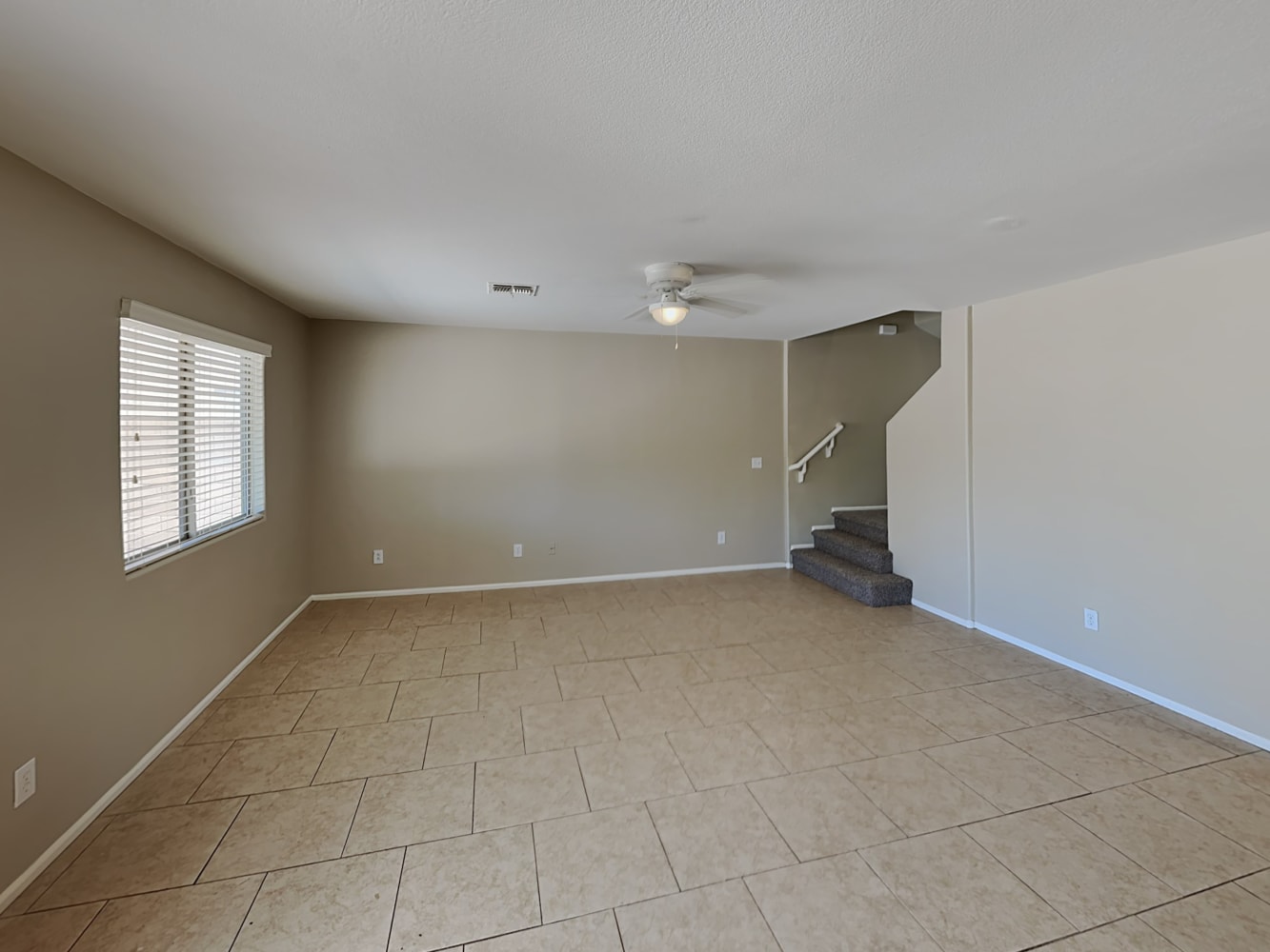 166 W Brangus Way photo 5