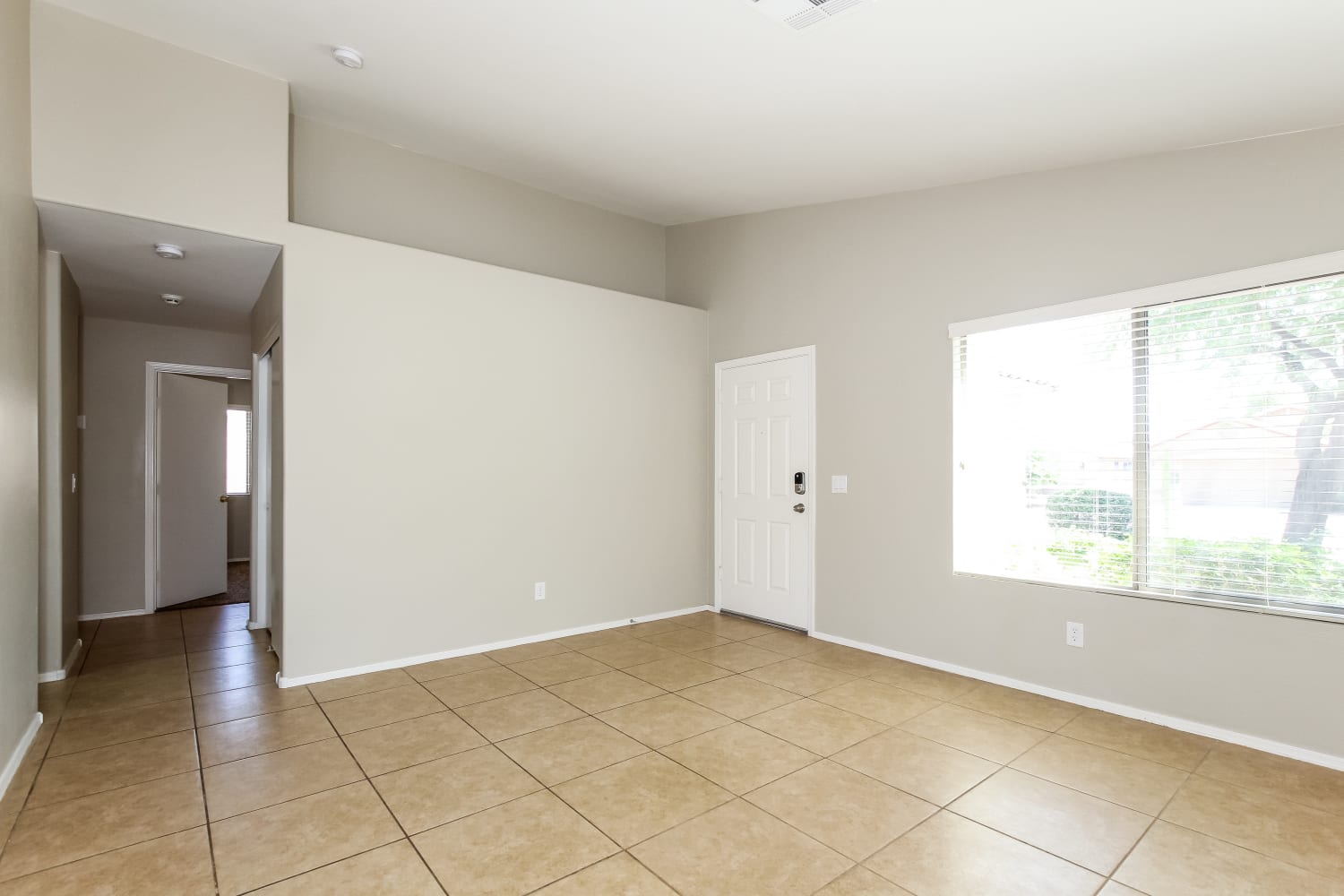 14228 N 149th Dr photo 4