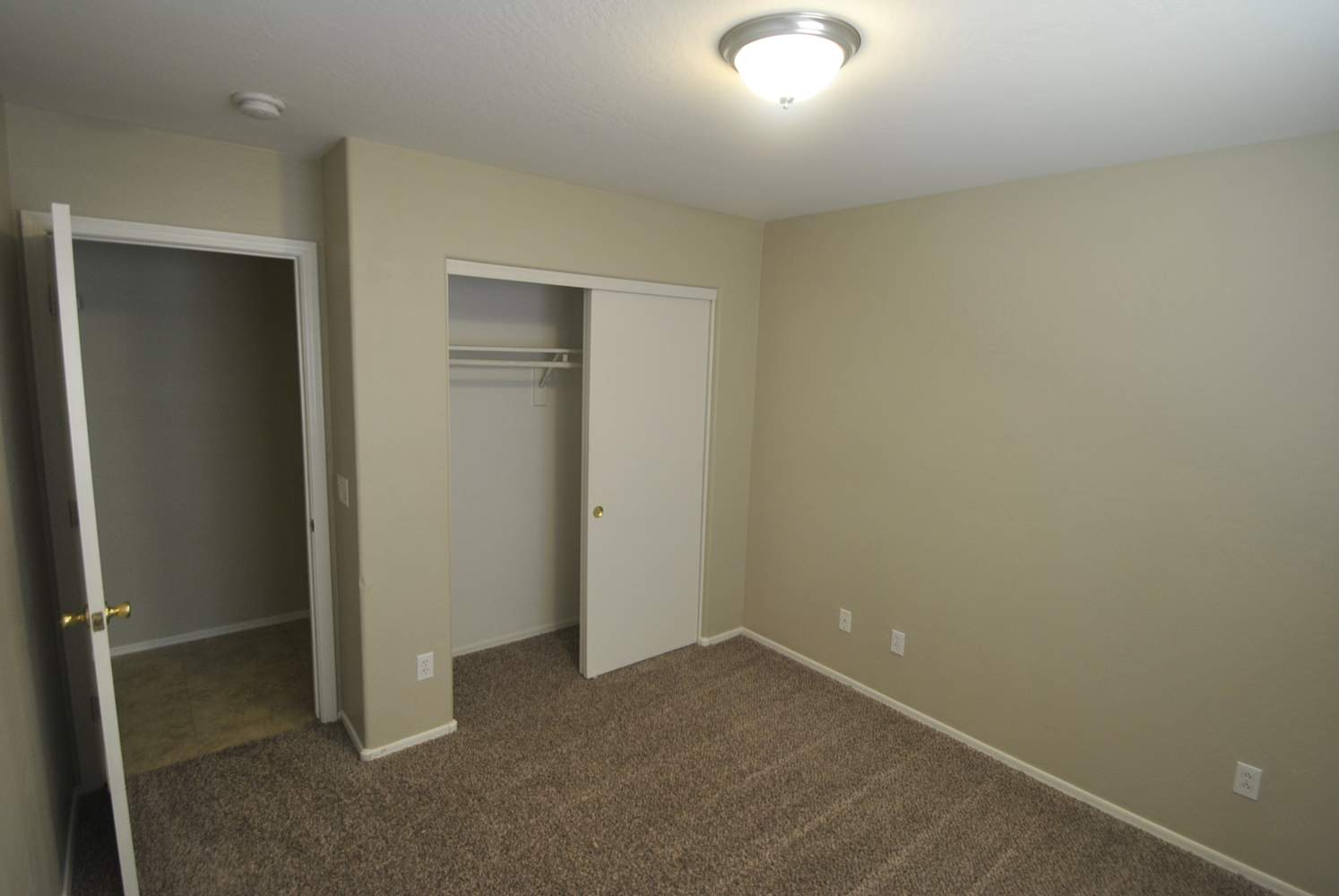 15134 W Woodlands Ave photo 5