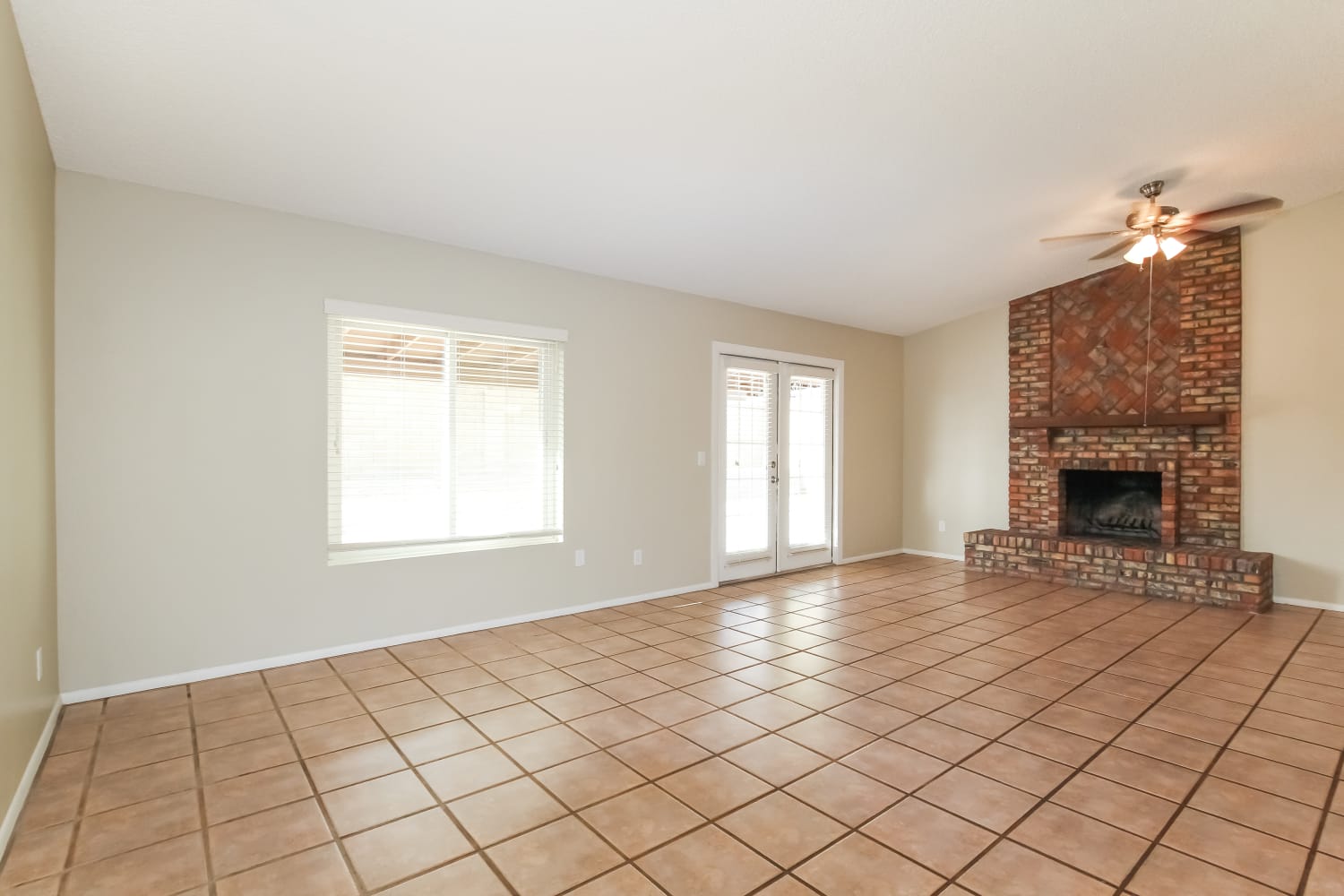 18433 N 2nd Dr Phoenix, AZ 85023 photo 5