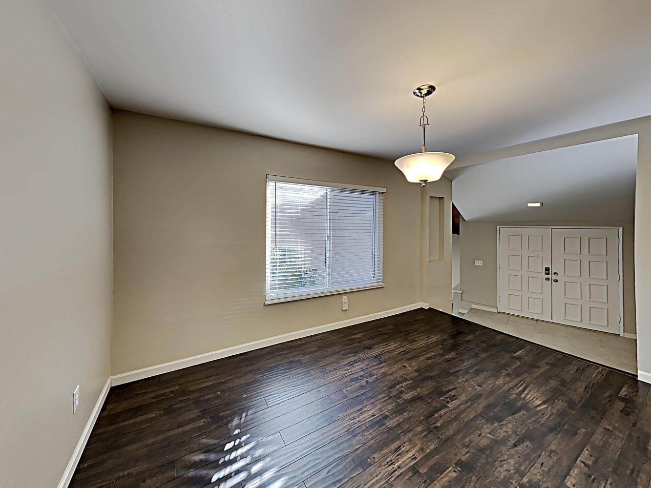 23525 Arlen Dr photo 5