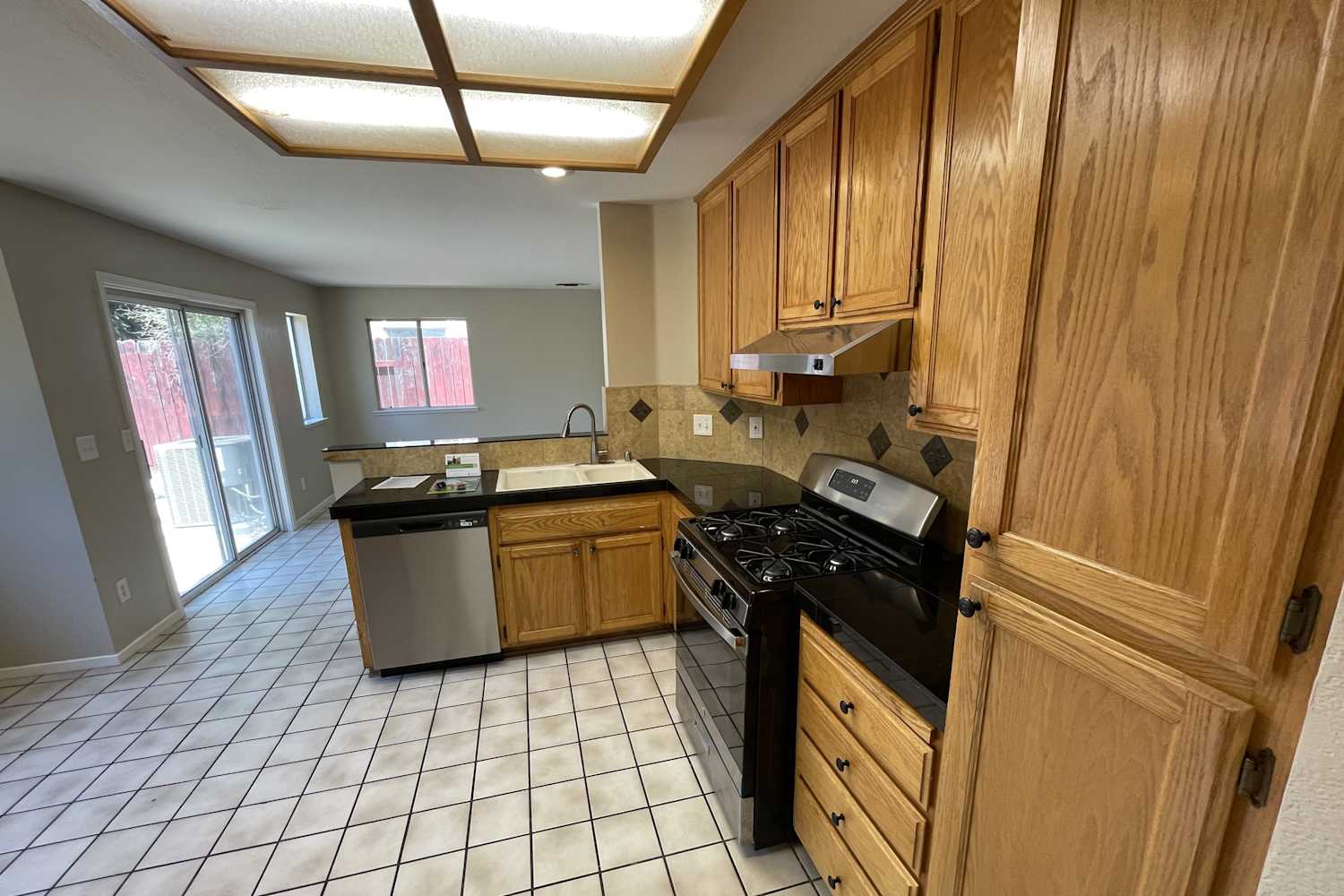 8448 Bramble Bush Cir photo 4
