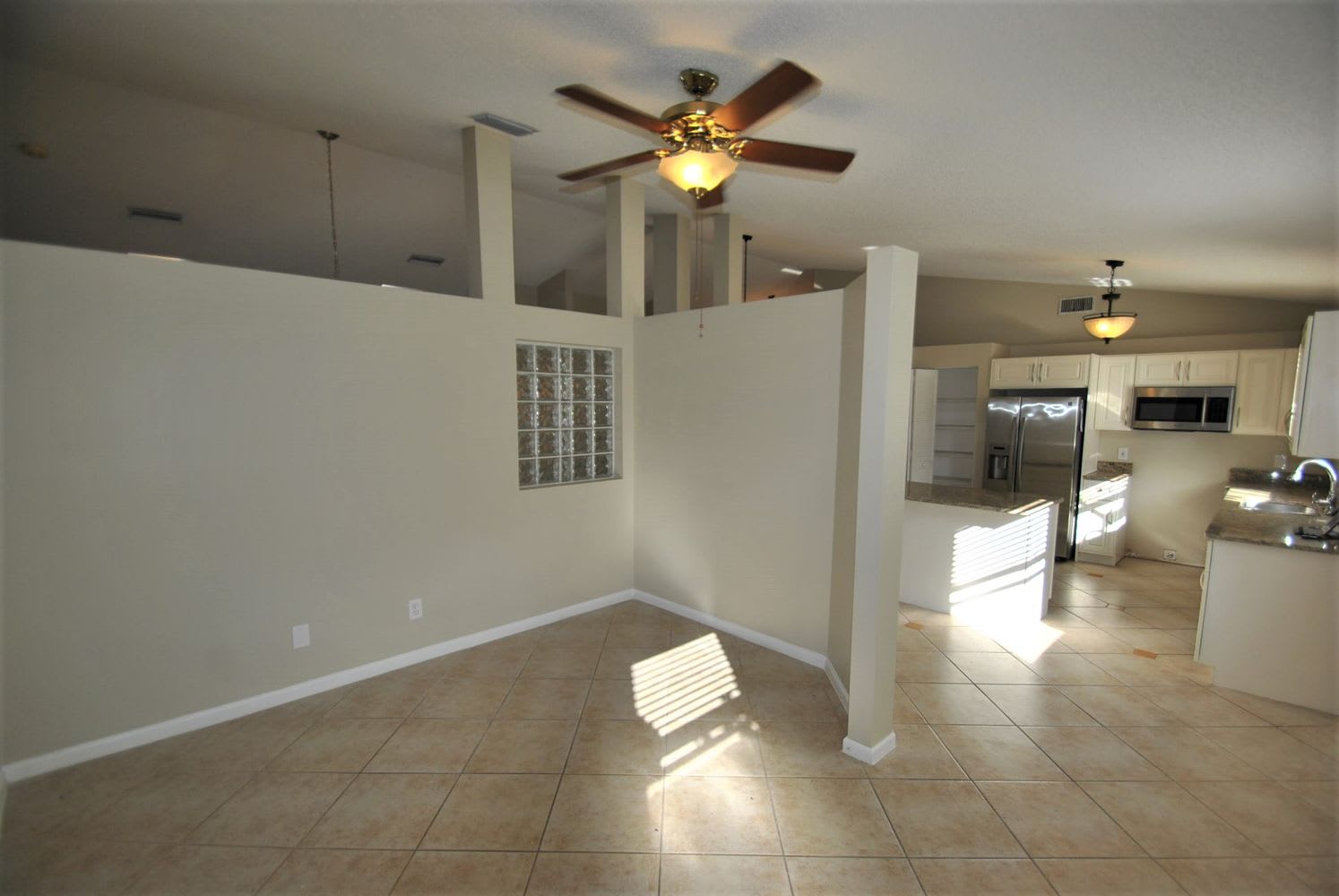 6268 Windlass Cir photo 4