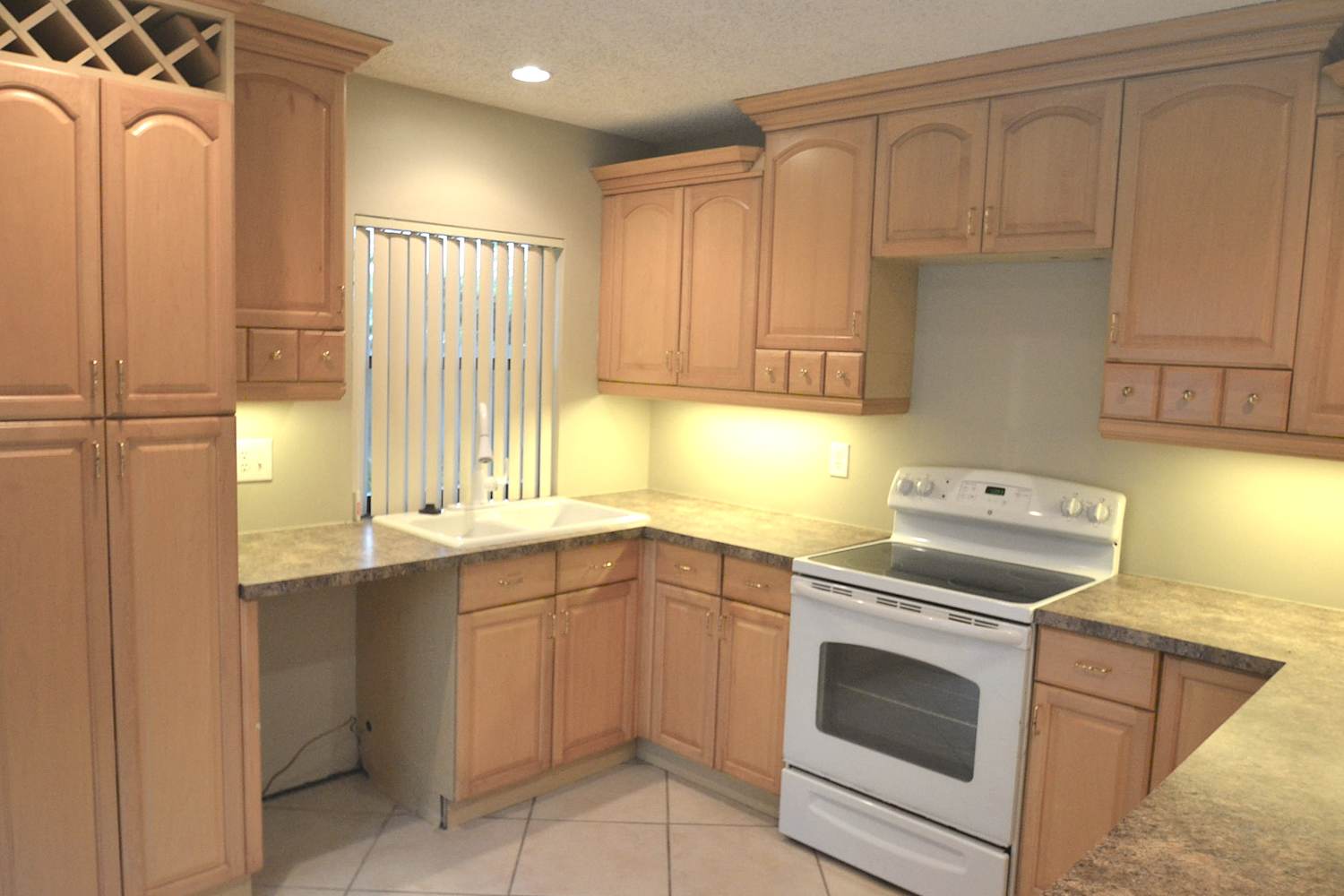 39 Forest Cir photo 4