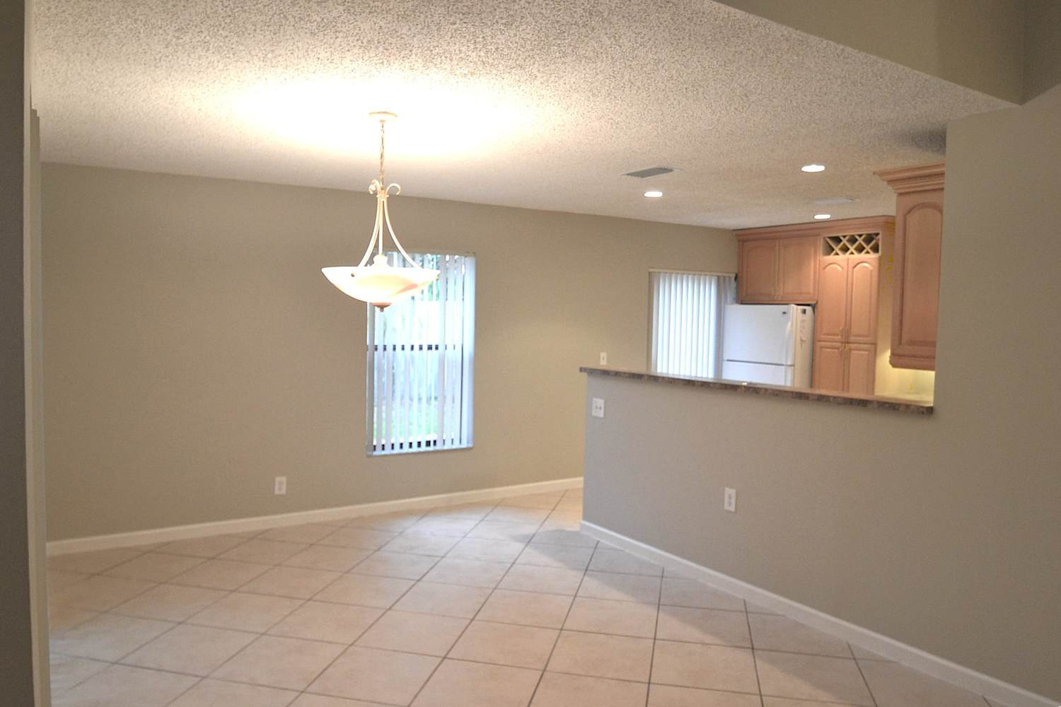39 Forest Cir photo 3