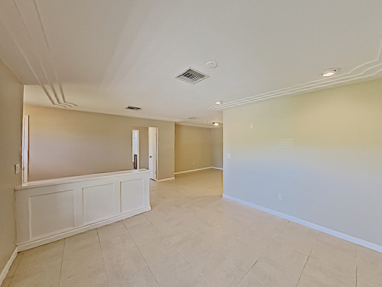 7406 Overlook Dr photo 4
