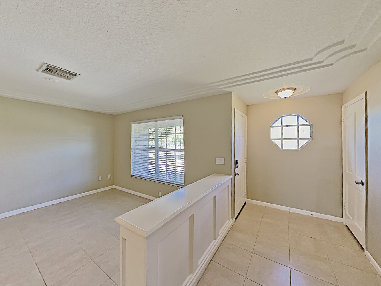 7406 Overlook Dr photo 3