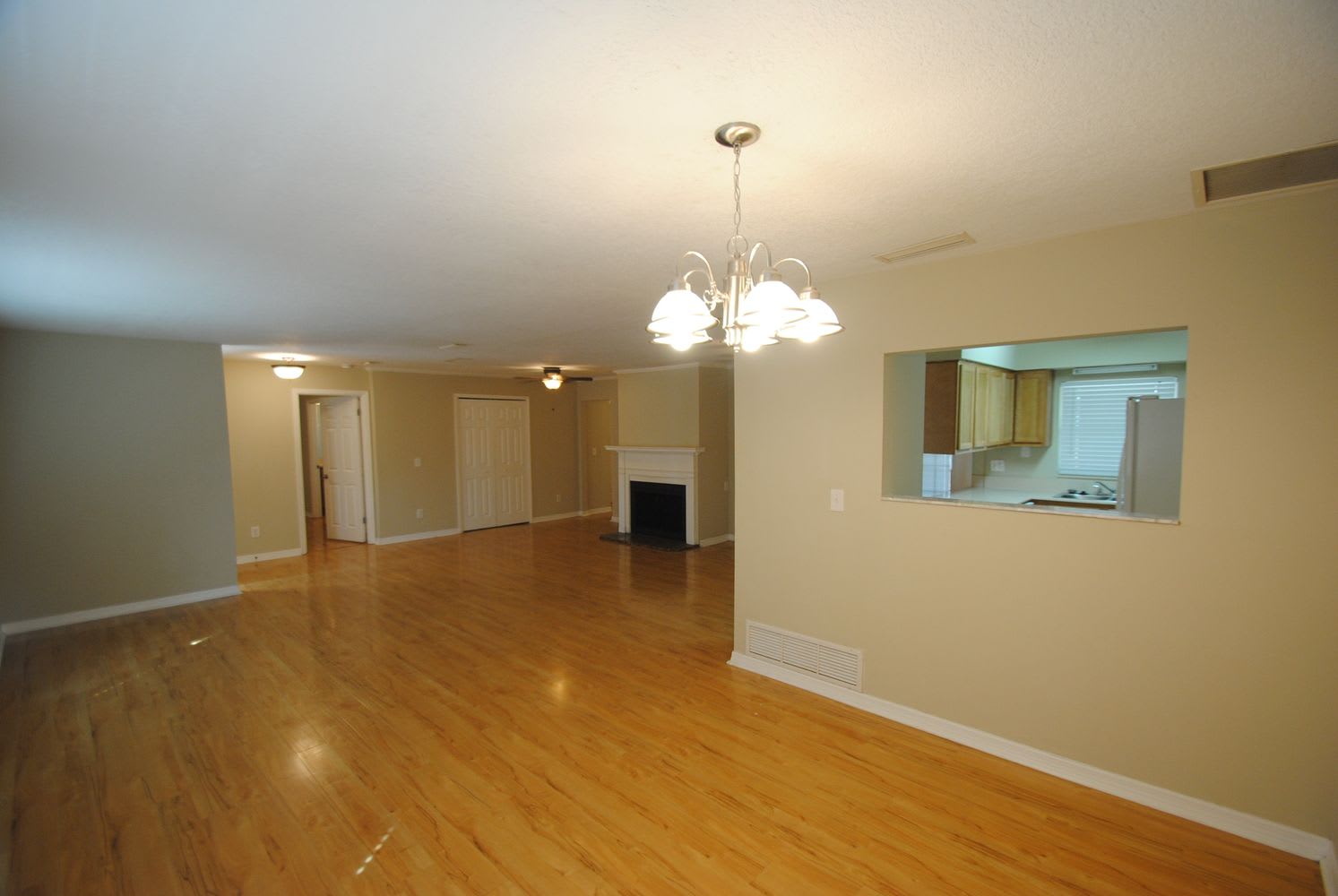 313 Alpine St photo 2