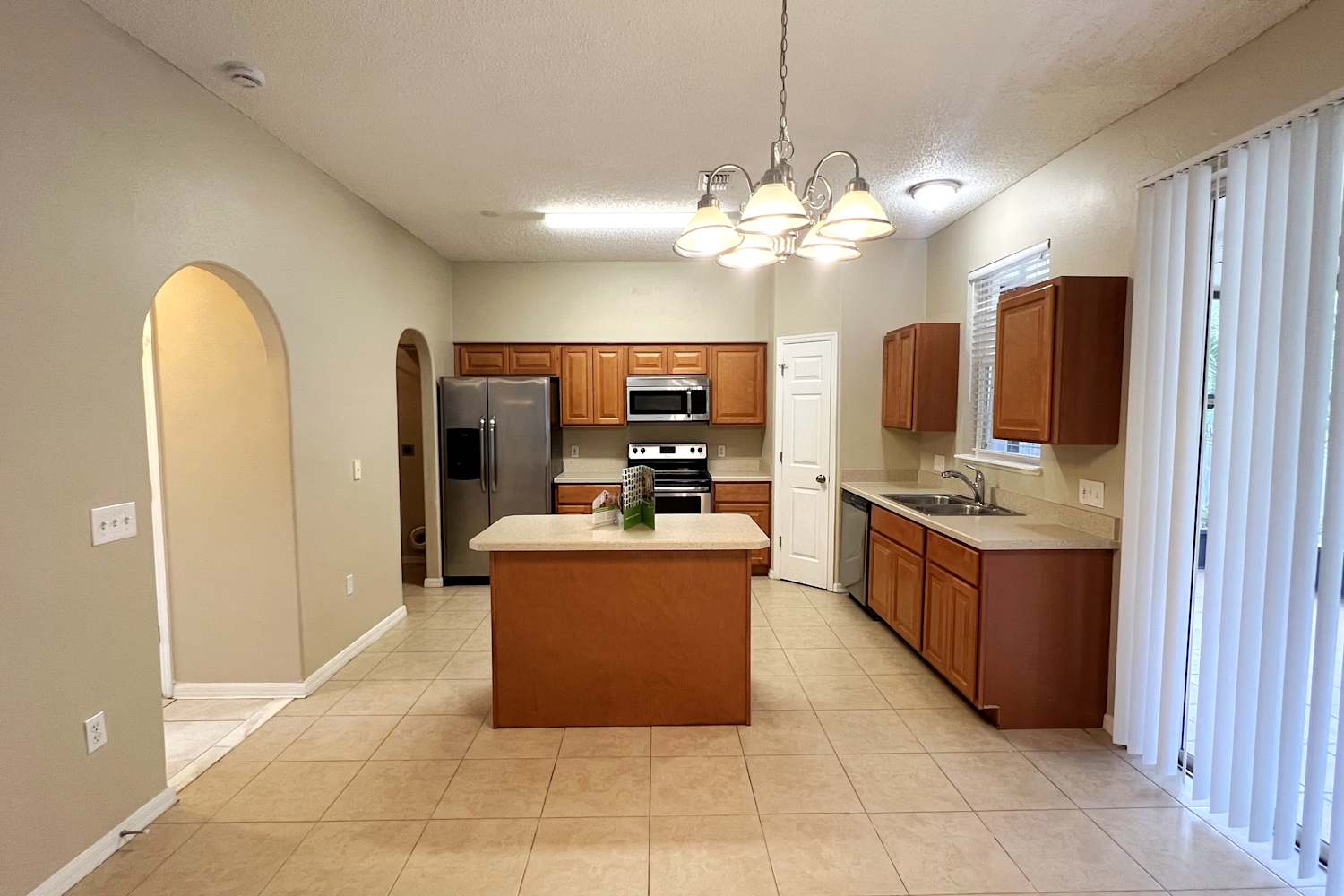 371 Pebble Ct photo 5