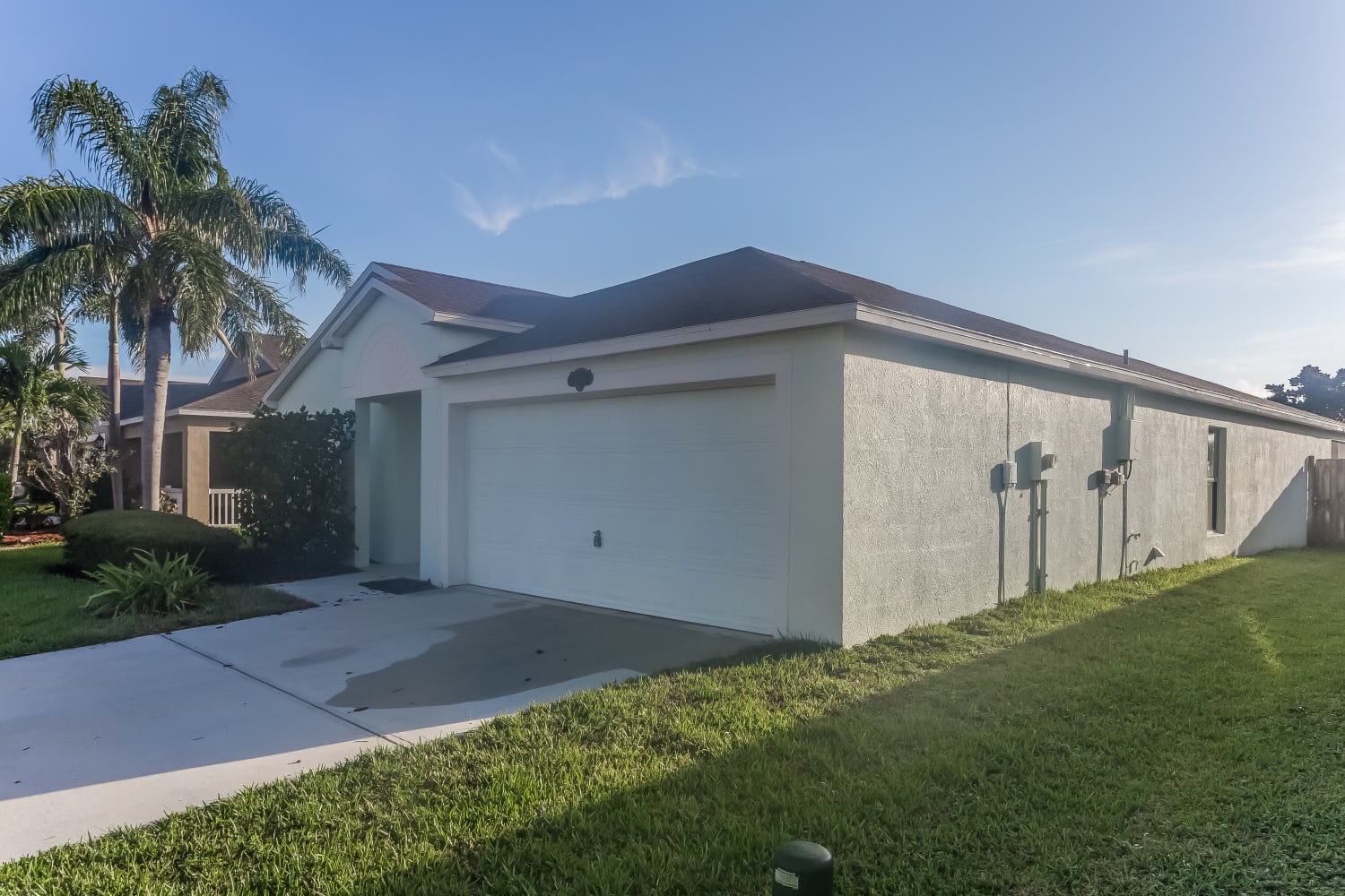 2434 Bayhill Dr photo 2