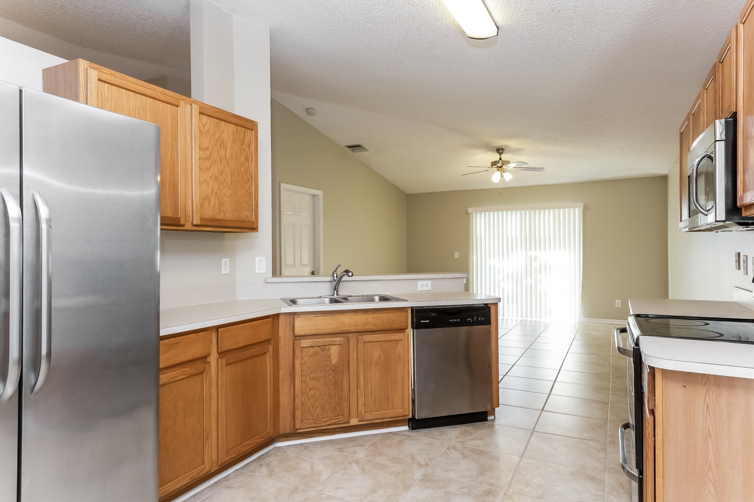 2434 Bayhill Dr photo 5