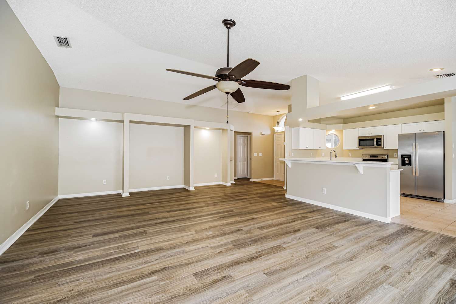 7058 Red Bay Ct photo 5