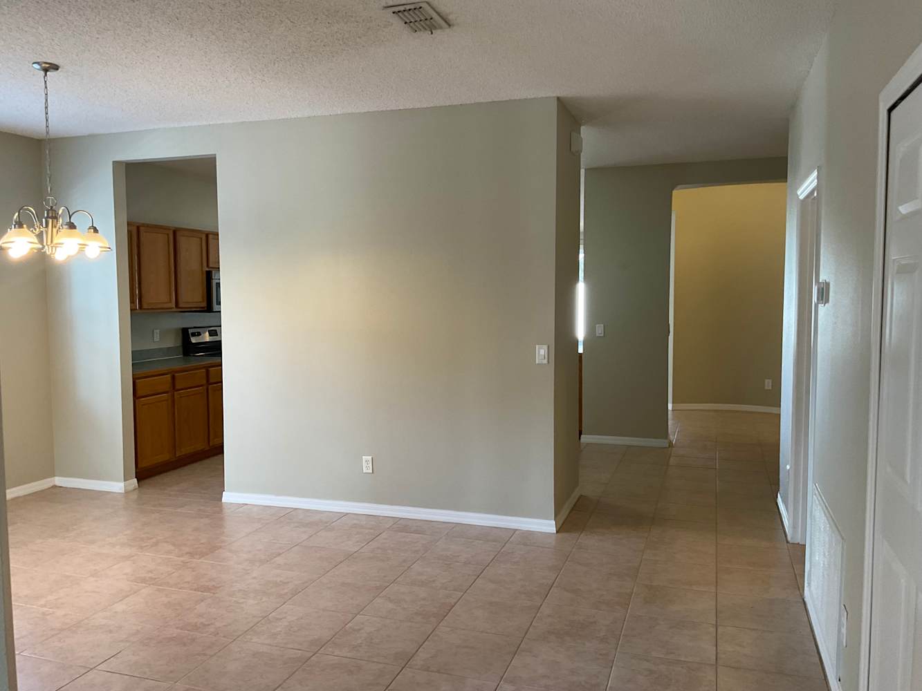 632 Cressa Cir photo 5