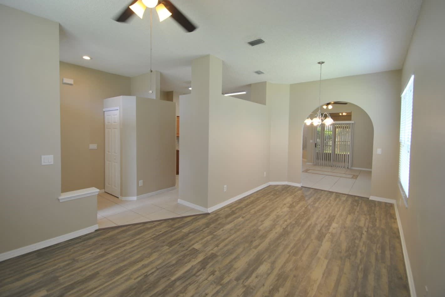 7062 Red Bay Ct photo 2