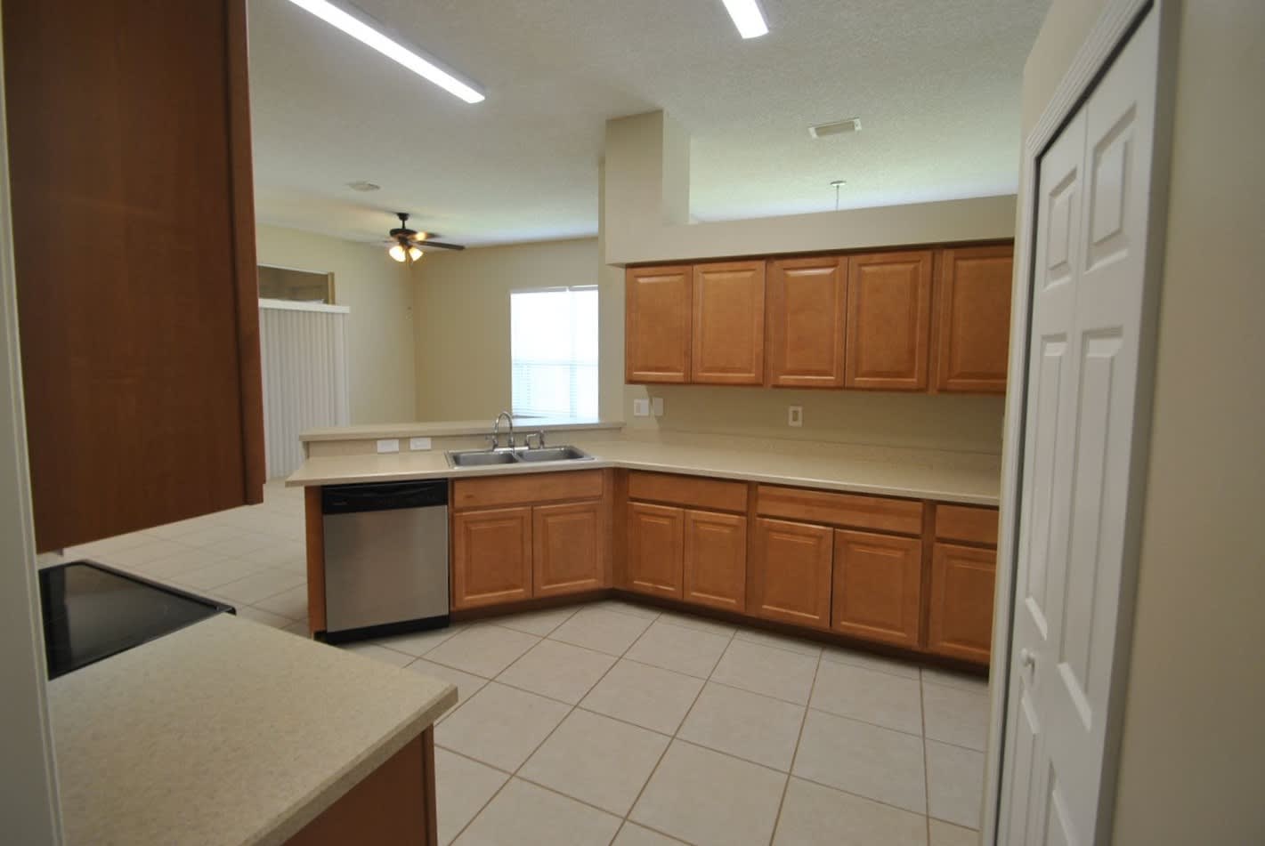 7062 Red Bay Ct photo 5