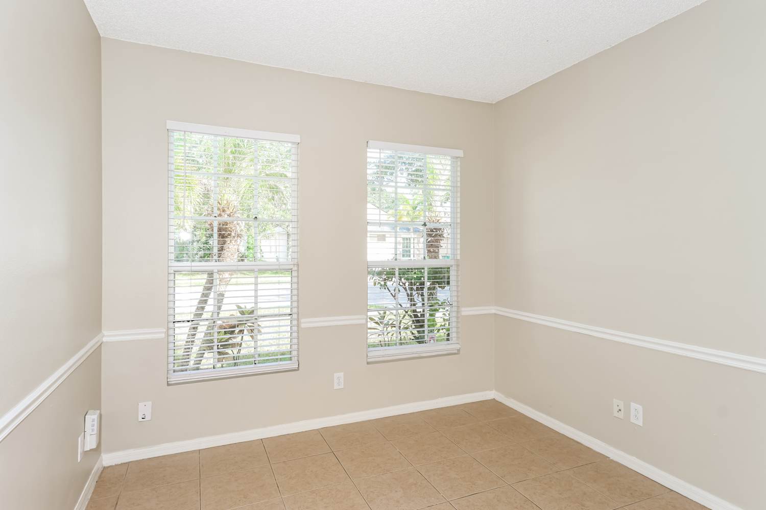 4122 Collinwood Dr photo 4