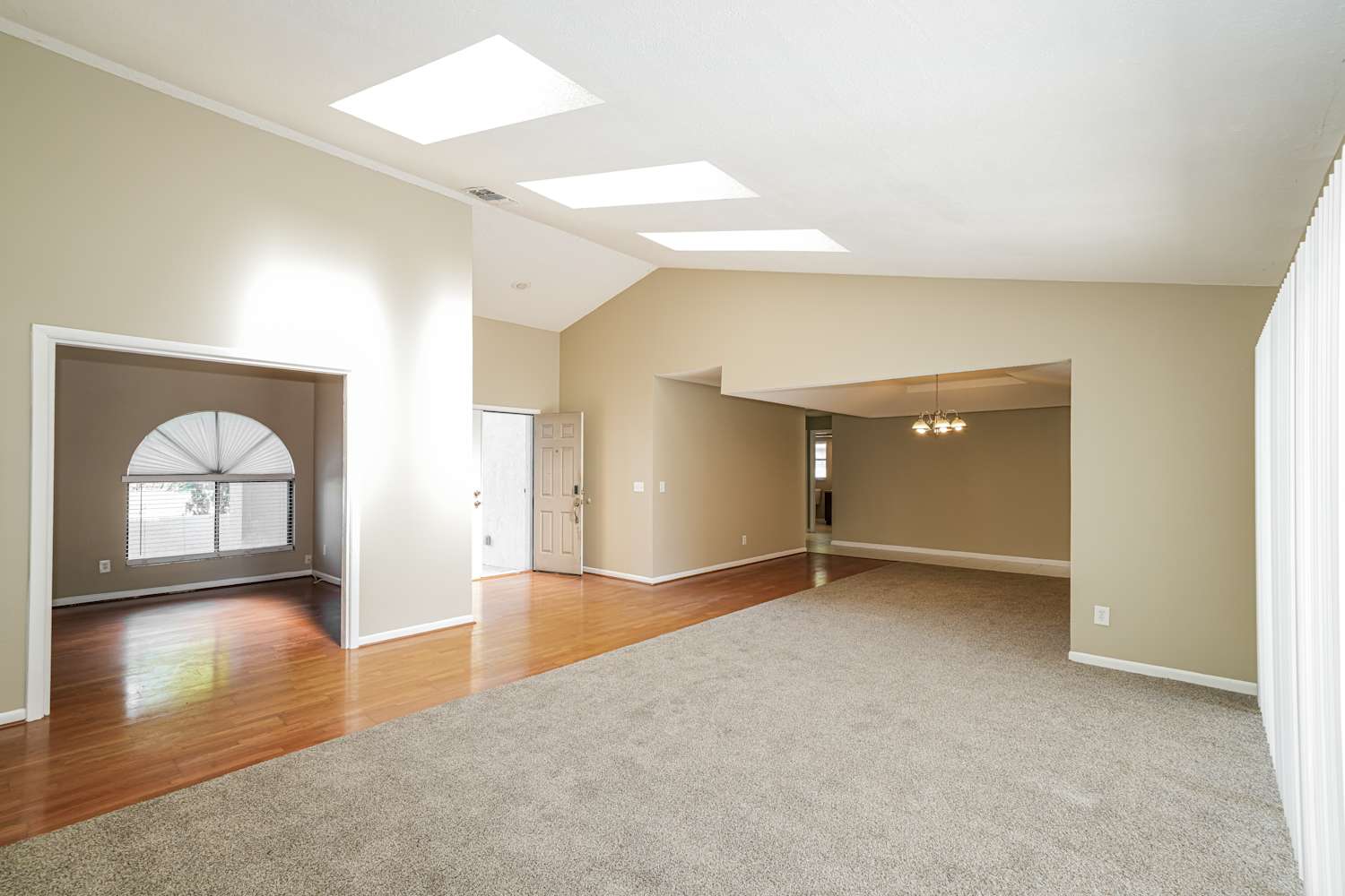 3214 Thackery Way photo 3