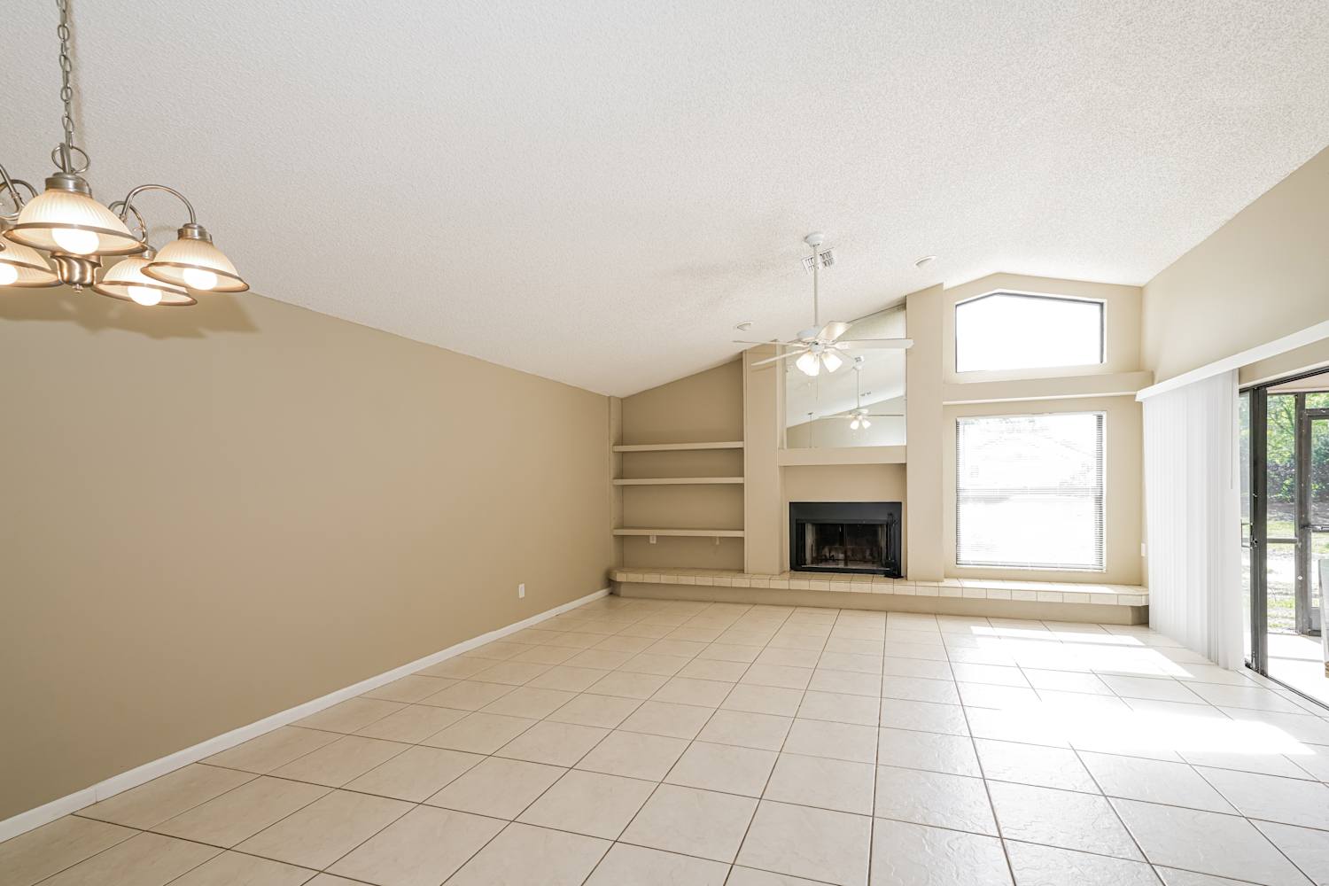 3214 Thackery Way photo 5