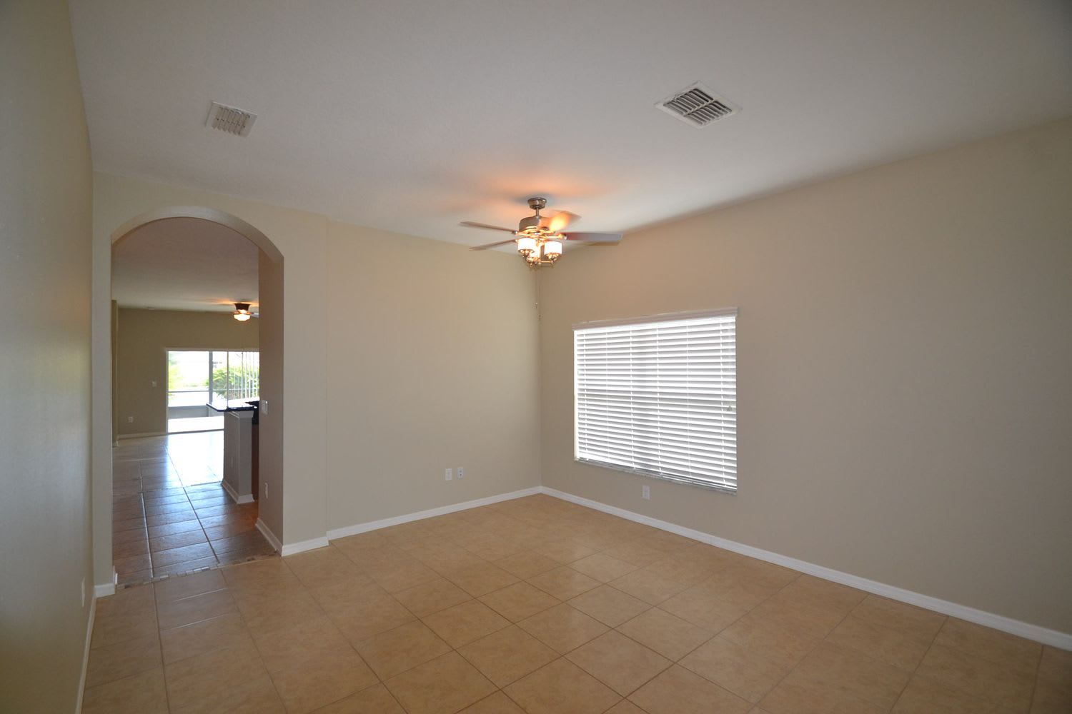 7935 113th Avenue Cir E photo 4