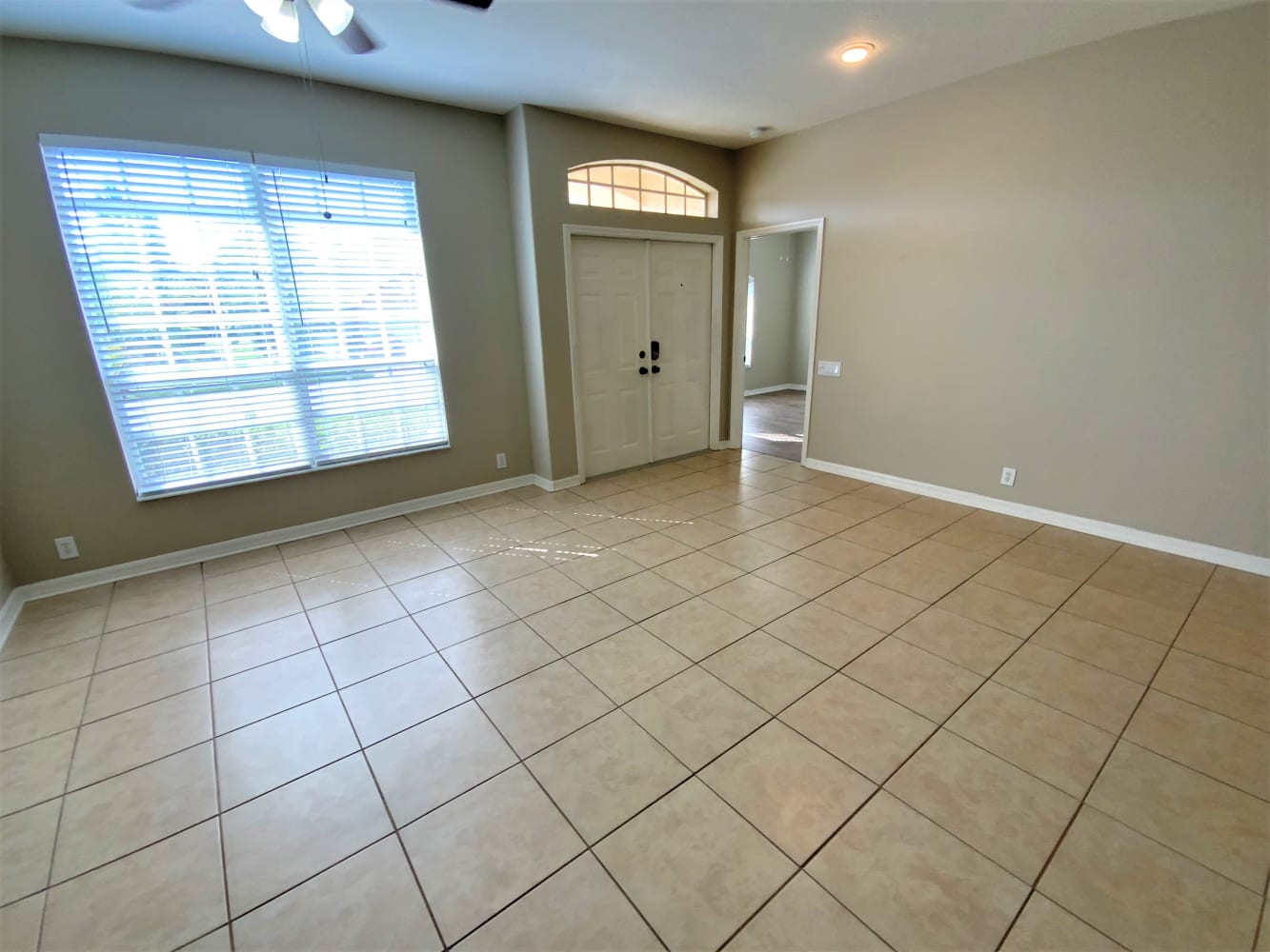 2144 Edelweiss Loop photo 2