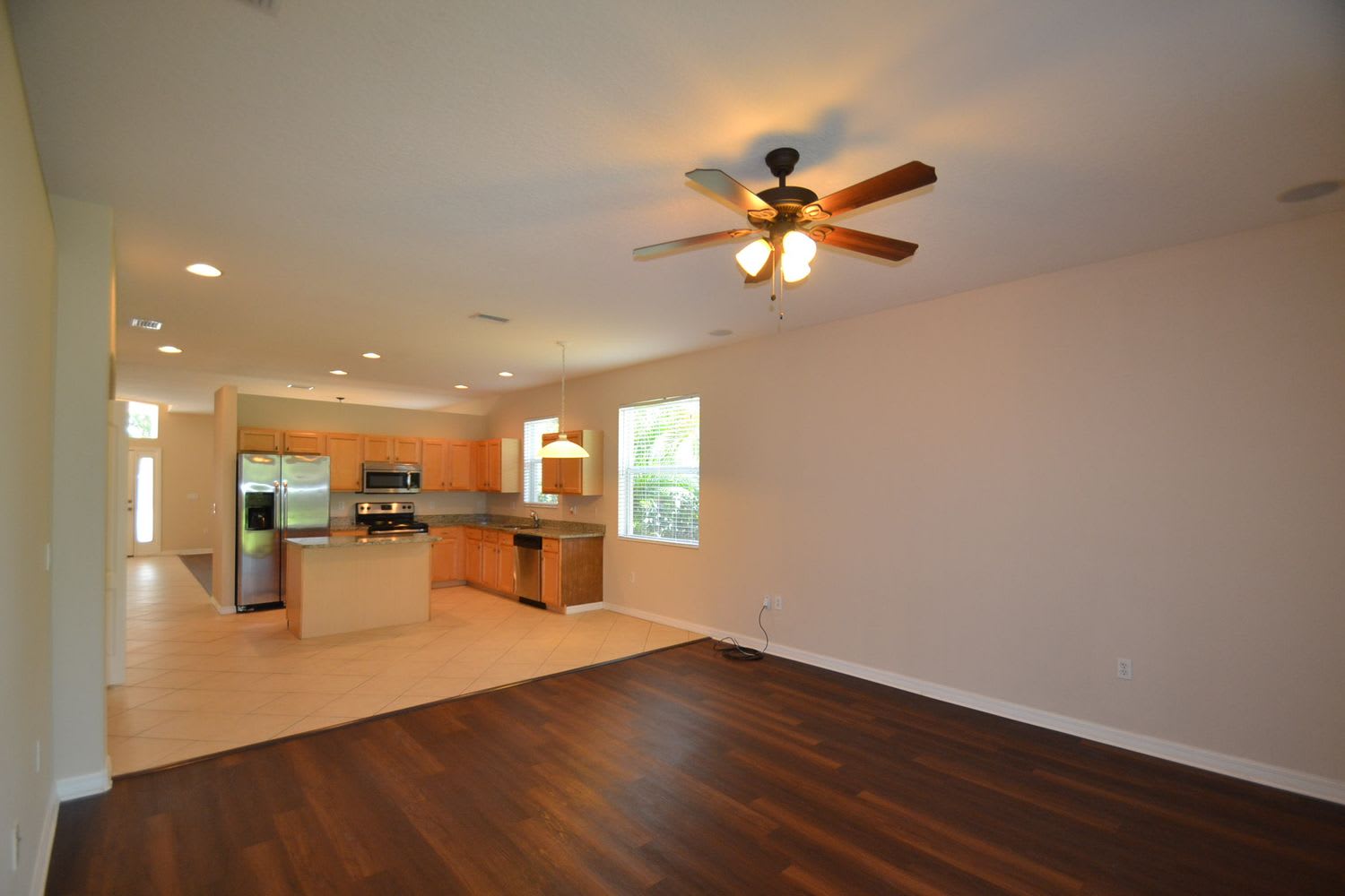 8819 Haven Harbour Way photo 3