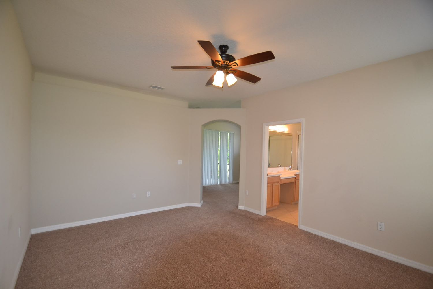 8819 Haven Harbour Way photo 5