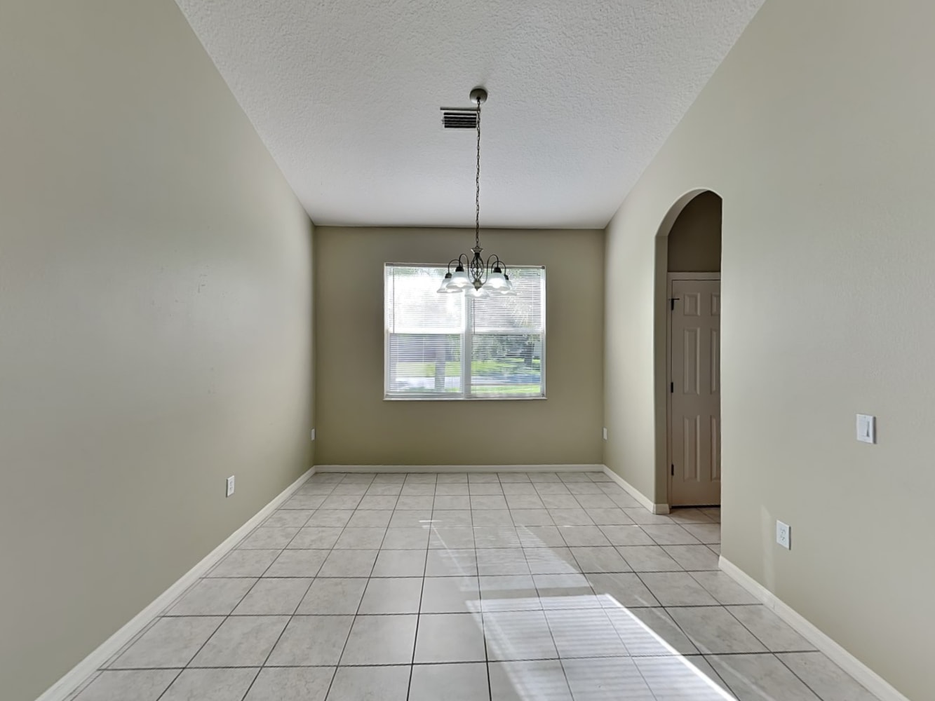 12122 Aster Ave photo 5