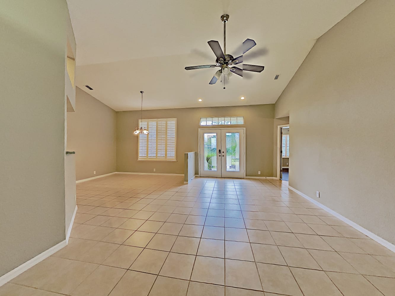 6792 Deering Cir photo 4