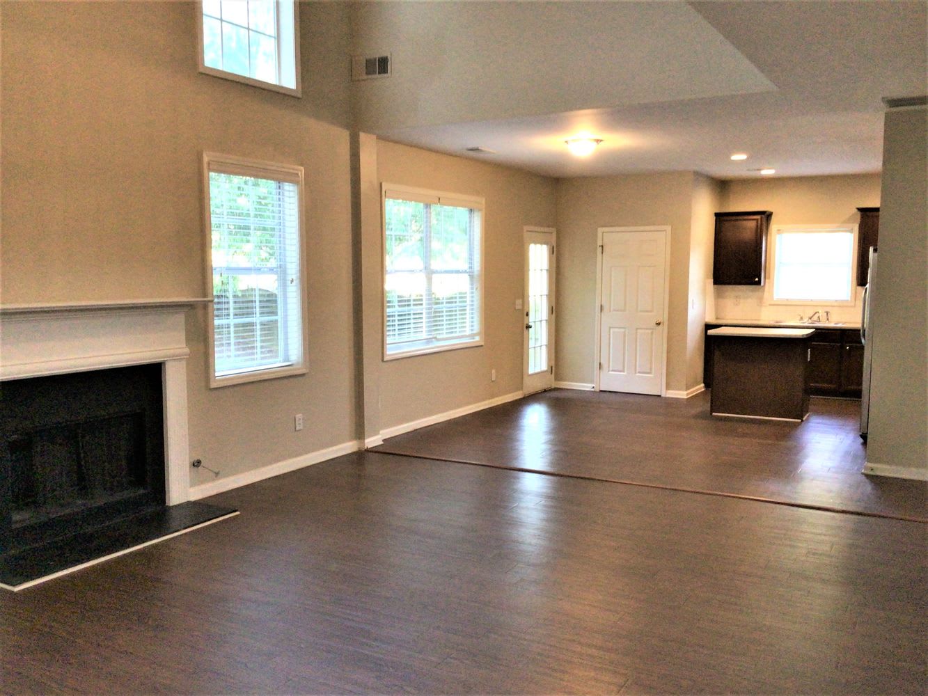 1879 Eveningside Way NW photo 4