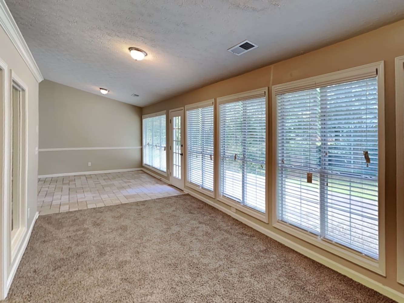 590 Lendl Ln photo 3
