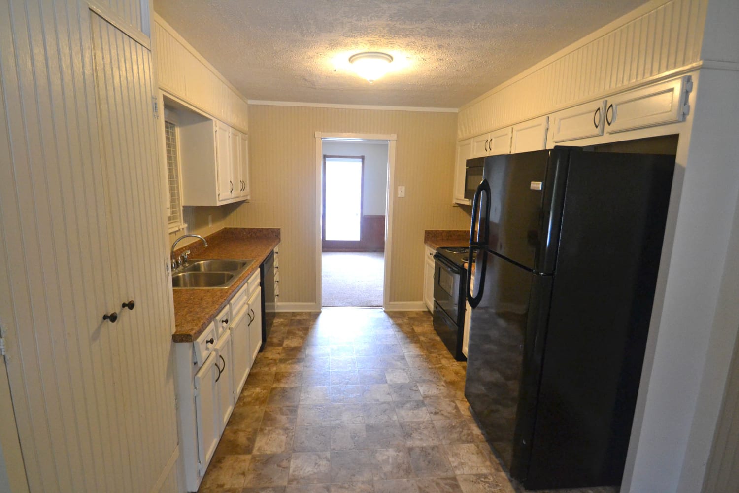 3921 Crestmoor Ct photo 3