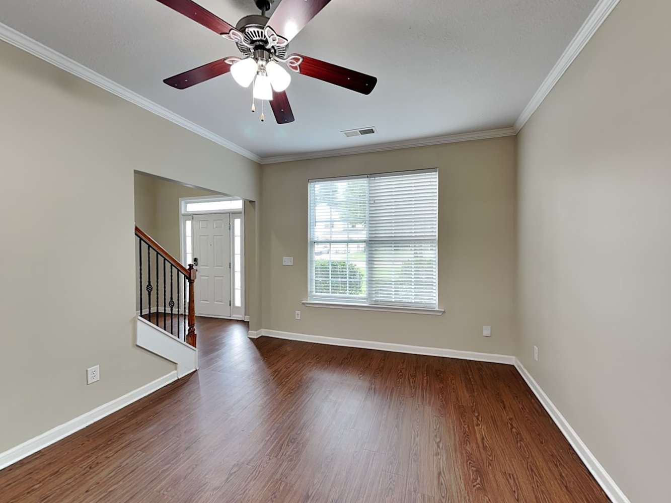 1004 Merlot Ct photo 4