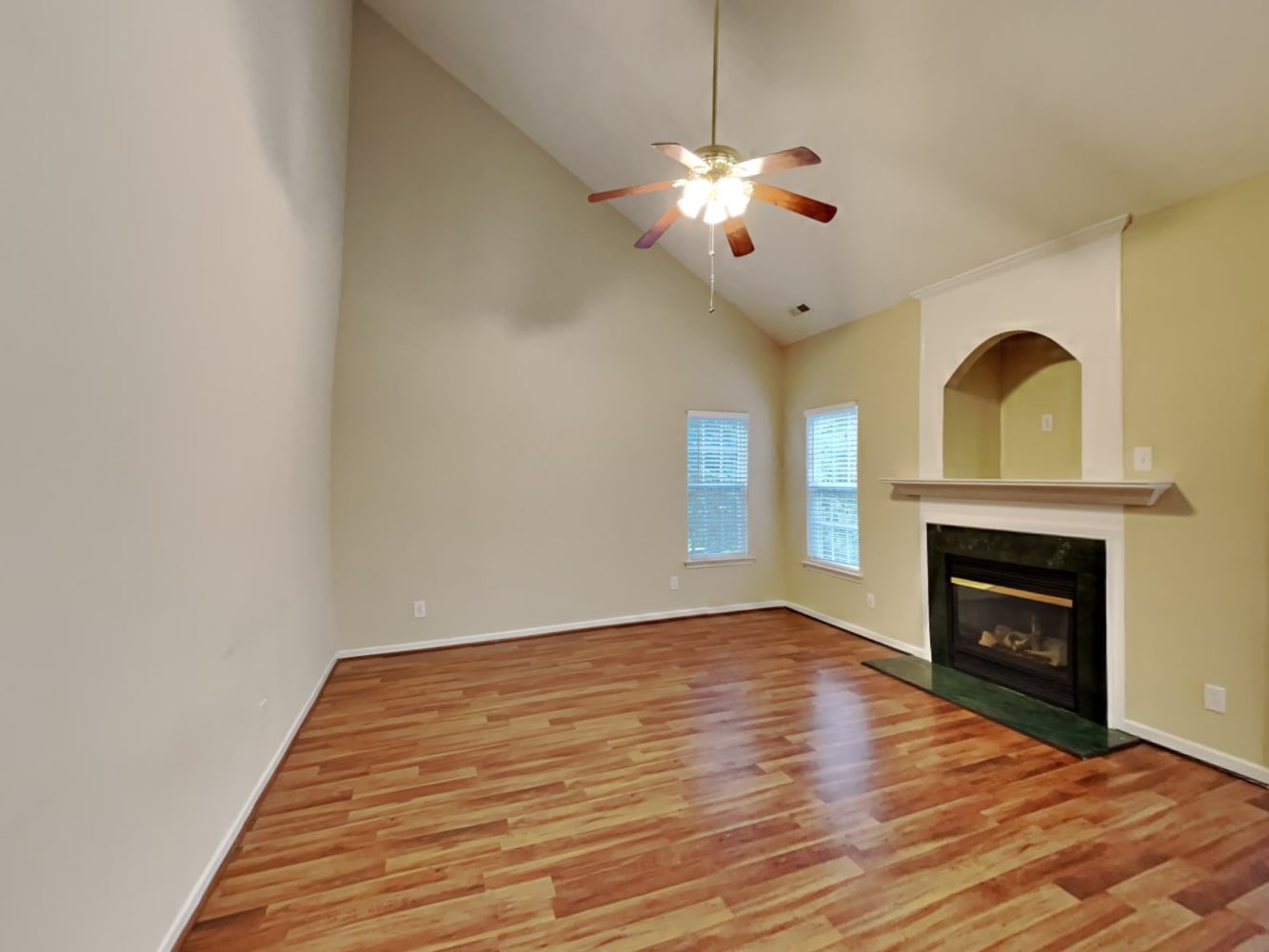 106 Sandreed Dr photo 4