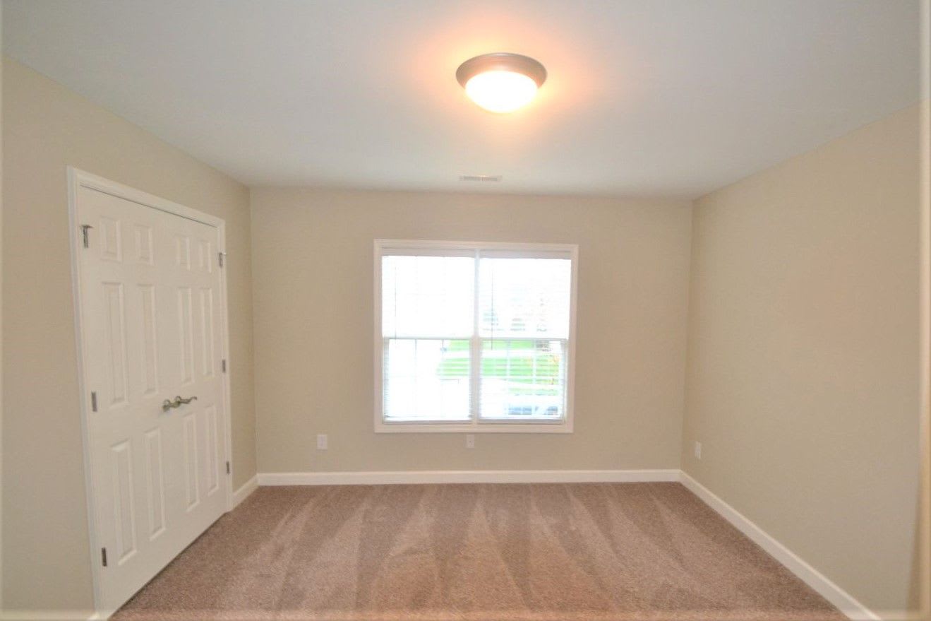3833 Song Sparrow Dr photo 4