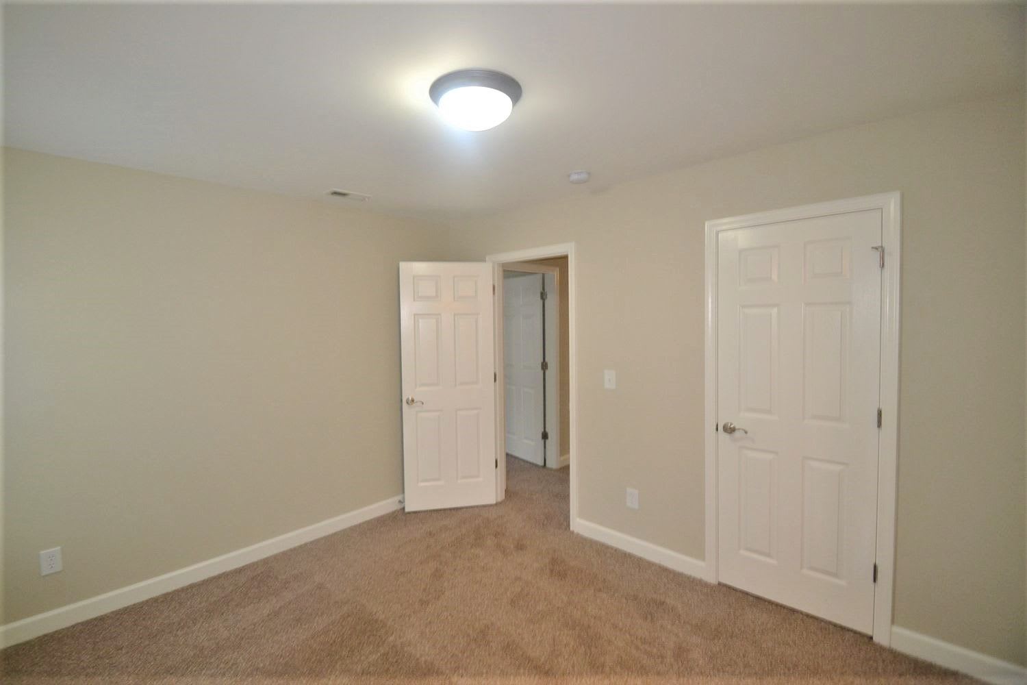 3833 Song Sparrow Dr photo 5
