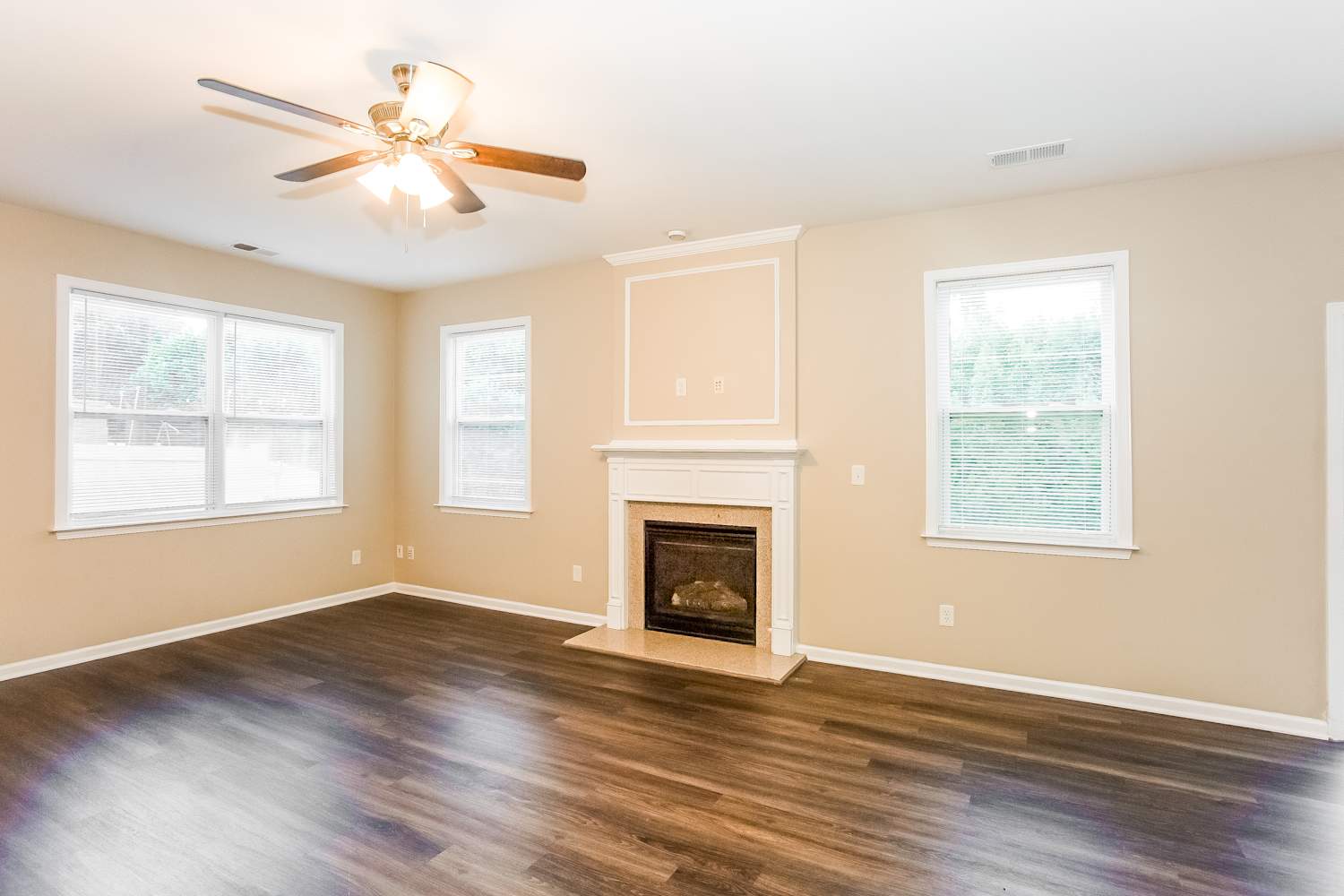 3302 Streamside Dr photo 5