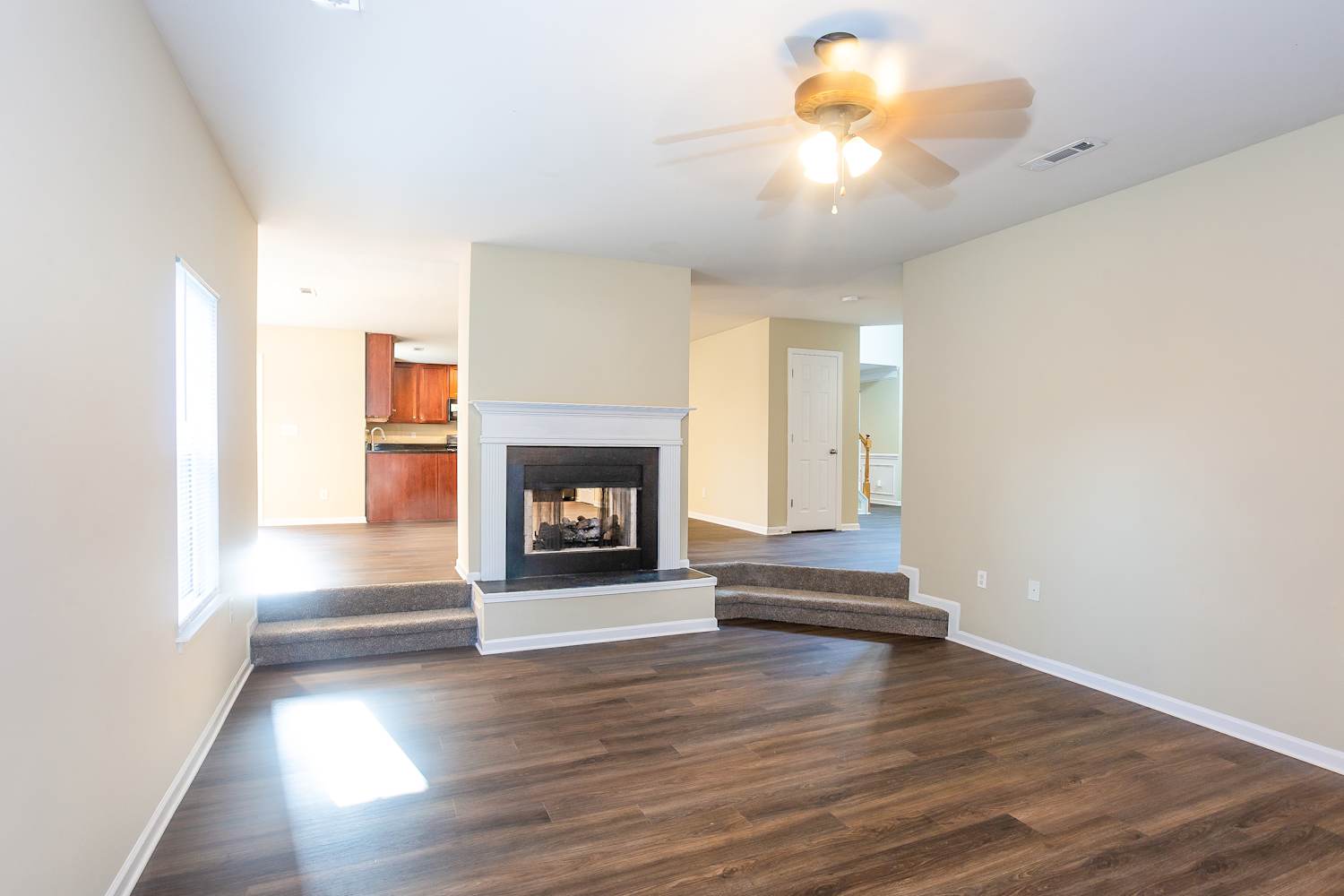 183 Madelia Pl photo 5
