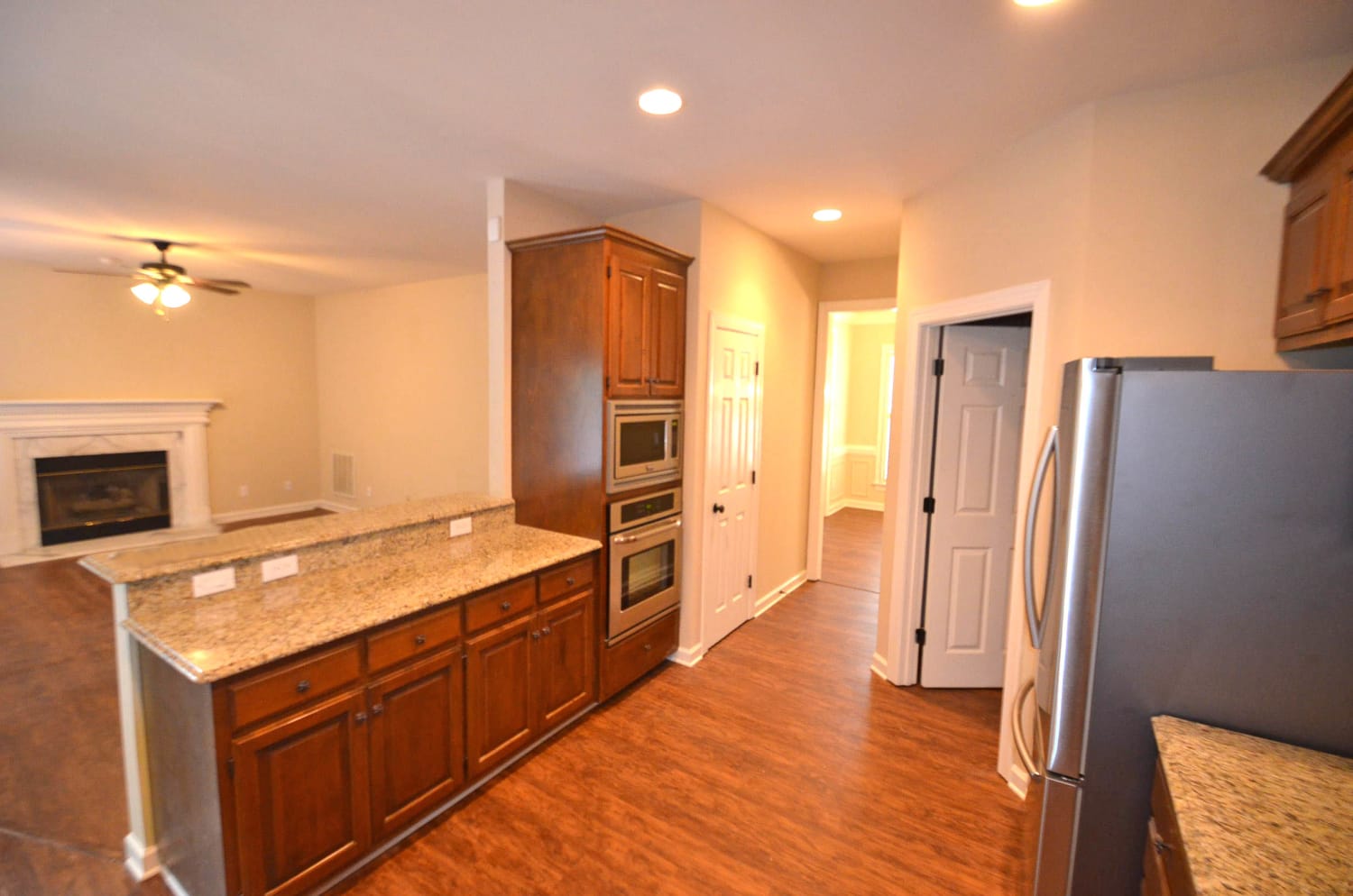 7908 Harrington Woods Rd photo 5