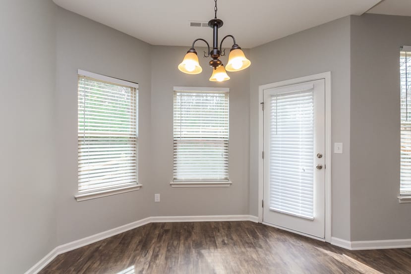 139 Cole Dr photo 5