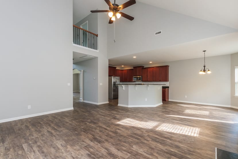 139 Cole Dr photo 3